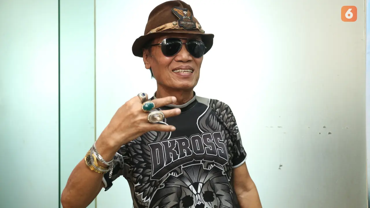 Jarang Terekspos, Ini 6 Potret Rumah Tessy Srimulat yang Sederhana