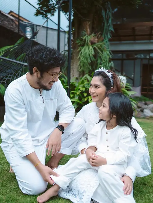 <p>[Instagram/peonyandherself]</p>