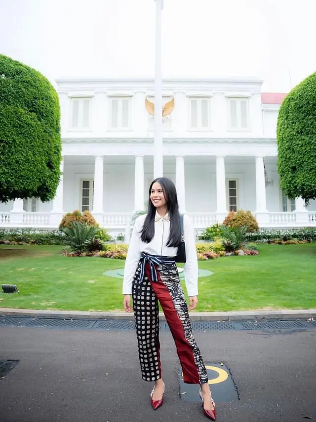 8 Ide Outfit Kemeja untuk Kerja yang Stylish dari Maudy Ayunda hingga Lesti Kejora