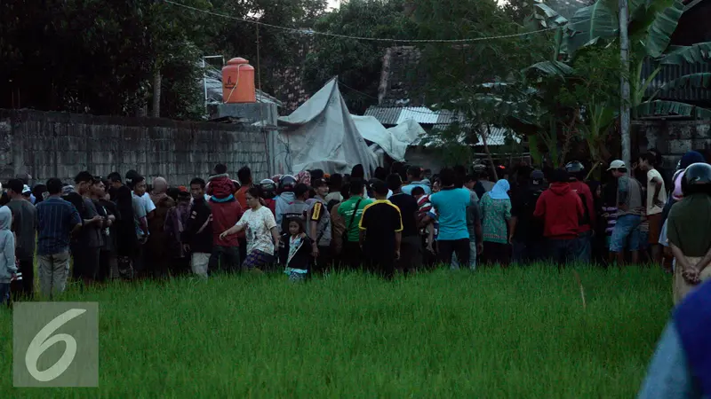 20160708- Helikopter Jatuh di Sleman- Boy Harjanto