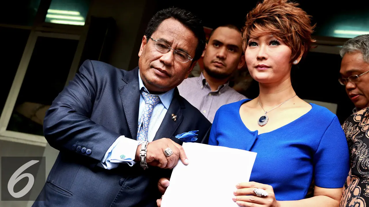 Inul Daratista dan Hotman Paris