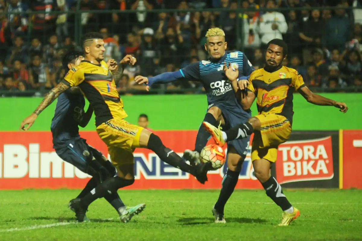 Arema Cronus