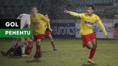 Berita video pemain muda Indonesia, Helmy Putra Damanik mencetak gol penentu saat CIA Amistad menghadapi UD Santa Marta, Sabtu (19/1/2019) waktu setempat di Liga Spanyol U-19.