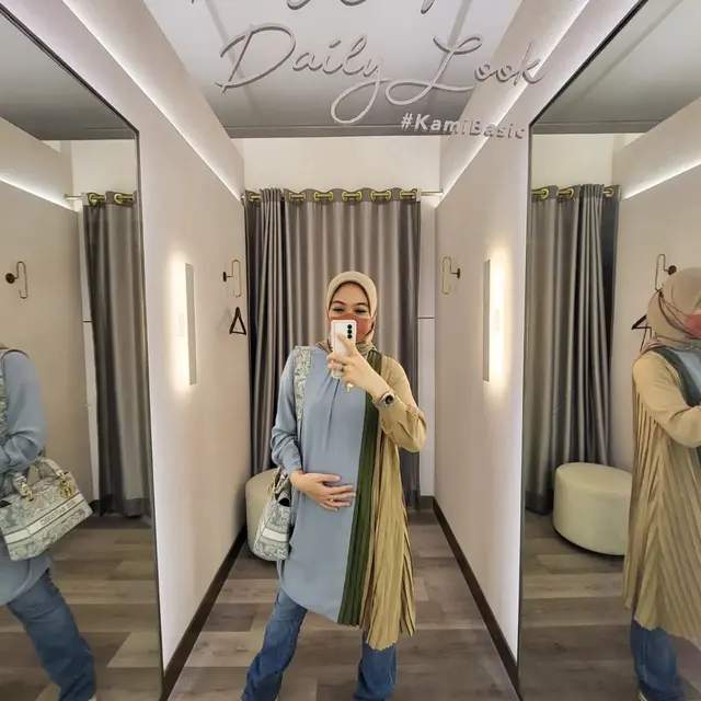 6 Potret Dian Ayu Lestari Pamer Baby Bump, Hamil Anak Perempuan