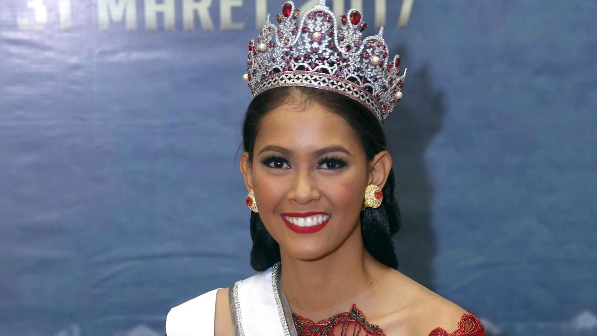 Gagal Jadi Miss Universe 2017 Bunga Jelitha Menangis Showbiz