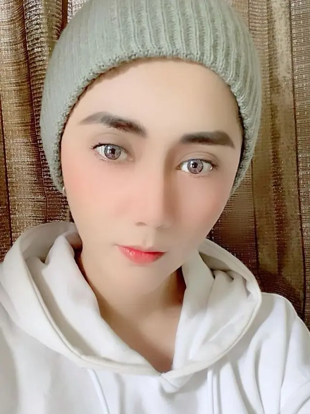 Sempat Prank Bunuh Diri, Ini 7 Potret Terbaru Aida Saskia Berjuang Lawan Kanker