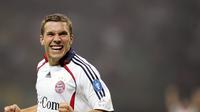 Lukas Podolski saat membela Bayern Munchen rentang 2006-2009. (AFP/Filippo Monteforte)