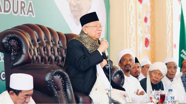 Cawapres Ma'ruf Amin menghadiri peringatan Hari Santri Nasional ke-2 bersama ulama se-Madura.