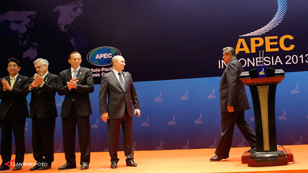 penutupan-apec-131009a.jpg