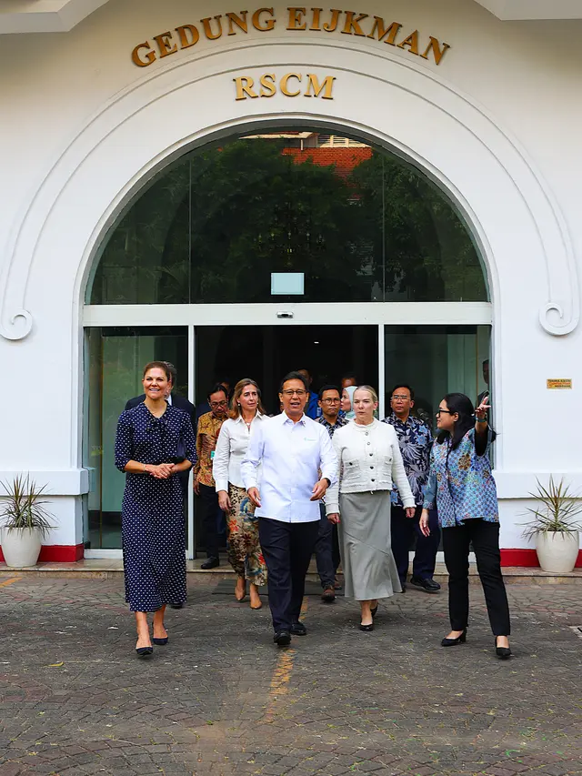 Menteri Kesehatan Republik Indonesia, Budi Gunadi Sadikin, bersama Putri Mahkota Swedia, Victoria (Biro Komunikasi dan Informasi Publik Kemenkes / Nusirwan - Nurfata Alim Prabowo)