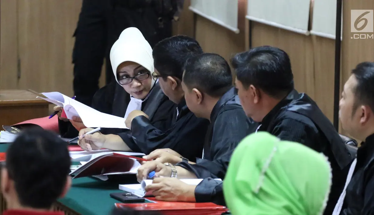 Suasana sidang peninjauan kembali (PK) Basuki Tjahaja Purnama atau Ahok di Gedung PN Utara, Senin (26/2). Ahok tidak hadir dalam sidang pemeriksaan berkas. (Liputan6.com/Arya Manggala)