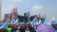 Prabowo Hadiri Peringatan Hari Buruh Internasional di Monas