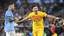 Pemain Barcelona, Robert Lewandowski, melakukan selebrasi setelah mencetak gol ke gawang Celta Vigo pada laga Liga Spanyol di Stadion Balaidos, Minggu (18/2/2024). Barca menang dengan skor 2-1. (AFP/Miguel Riopa)