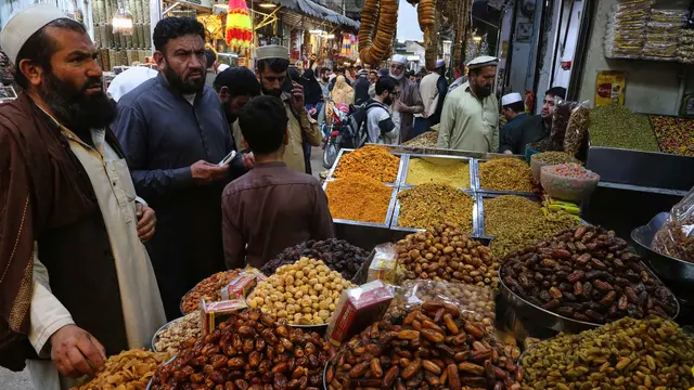 Ragam Aktivitas Umat Muslim di Pakistan Sambut Ramadan 1447 Hijriah