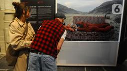 Pameran perdana dunia dari kompetisi foto pers internasional tahunan ini menampilkan hasil Kontes Foto Pers Dunia 2024. (merdeka.com/Arie Basuki)