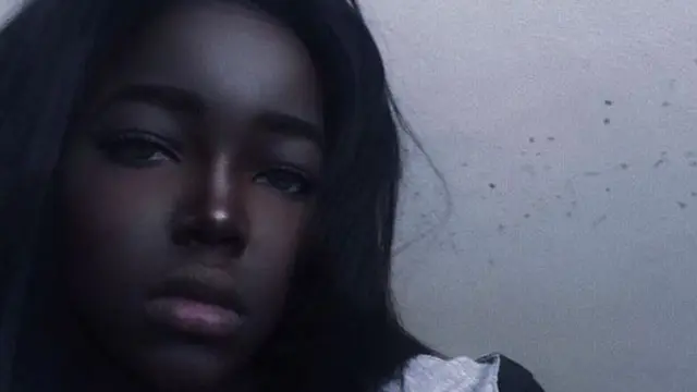 [Bintang] Ini Lola Chuil, Model Cantik yang Dijuluki Sebagai Barbie Berkulit Hitam