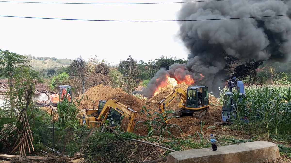 Korban Tewas Kebakaran Sumur Minyak Ilegal di Blora Bertambah Jadi 4 Orang