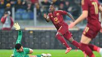 Pemain AS Roma, Saud Abdulhamid. (Andreas SOLARO / AFP)
