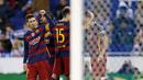 Lionel Messi merayakan gol bersama rekannya saat melawan RCD Espanyol pada laga Copa Del REy leg kedua babak 16 besar di Stadion Power8,  Cornella-El Prat, Barcelona, Spanyol,Kamis (14/1/2016) dini hari WIB.  (EPA/Alejandro Garcia)