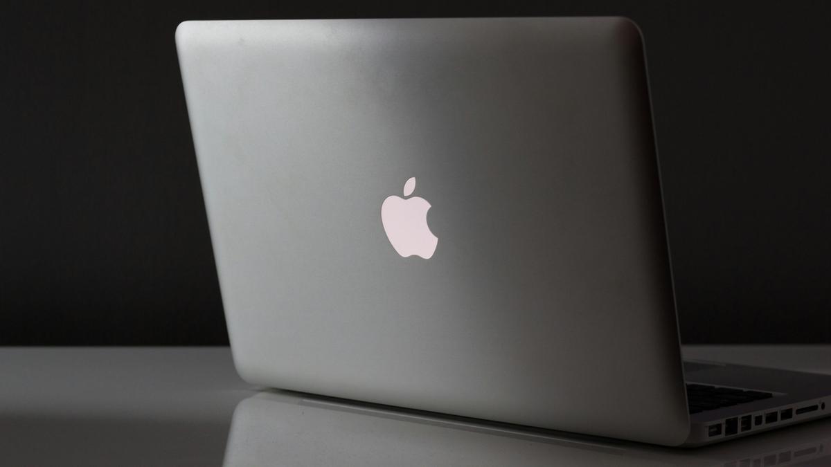 Apple Ingin Rombak Tampilan MacBook Pro Entry-Level pada 2027