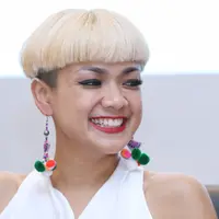 Gonta-ganti penampilan memang sudah biasa dilakukan para selebriti. Termasuk Nirina Zubir yang dari dulu memang terkenal selalu mengubah penampilannya, terutama pada  bagian rambut. (Adrian Putra/Bintang.com)