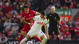 Liverpool sukses membekuk Tottenham Hotspur dengan skor 4-2. (AP Photo/Jon Super)