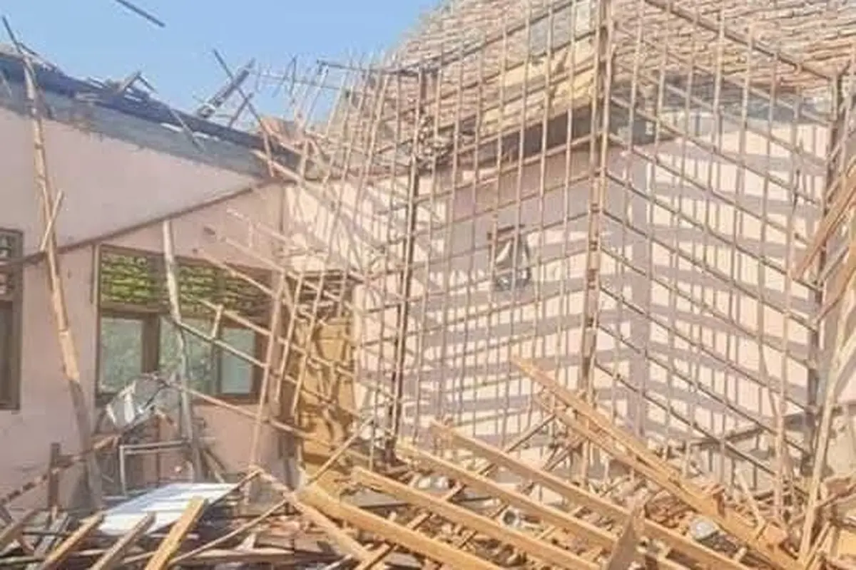 Ruangan kelas SD di Grobogan ambruk