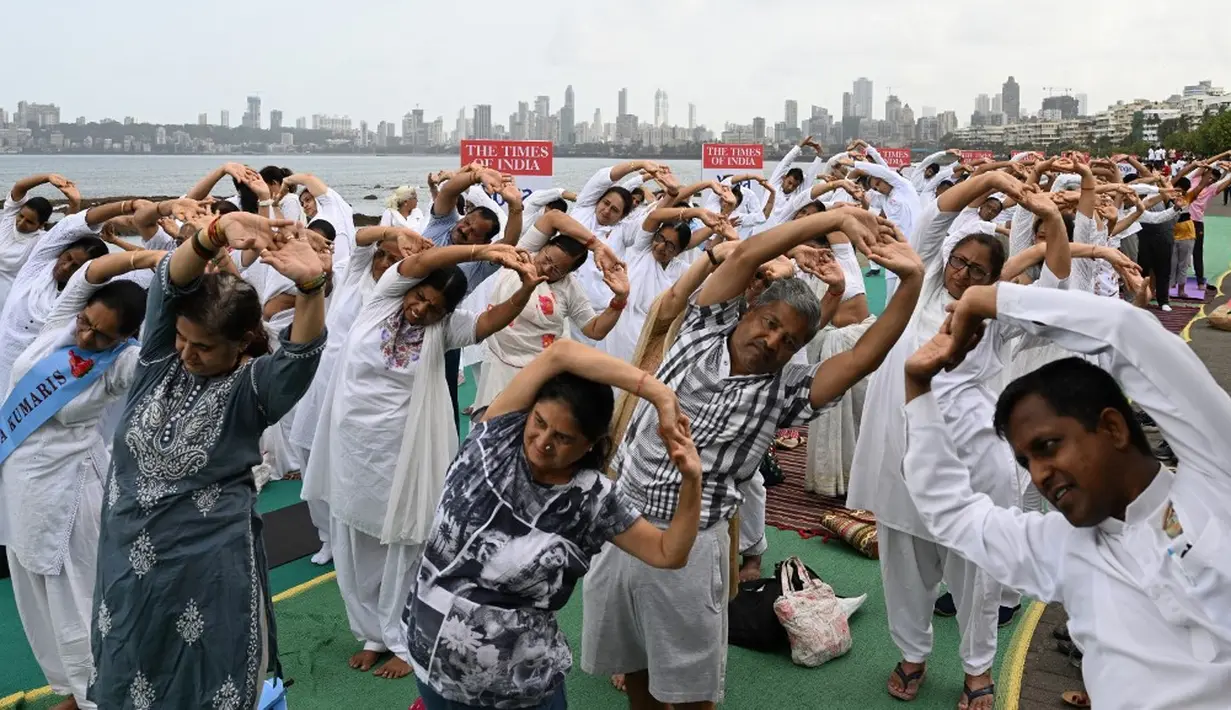 <p>Banyak yang berpendapat bahwa olahraga ini sudah ada sejak Peradaban Lembah Indus yakni sekitar 3300-1900 SM, tetapi ada juga yang berpendapat bahwa olahraga ini ada sejak masa Peradaban Weda yakni sekitar 1700-500 SM. (Punit PARANJPE/AFP)</p>