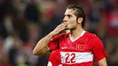 Gelandang Turki, Hamit Altintop meraih FIFA Puskas Award pada tahun 2010 saat mencetak gol cantik pada laga Kualifikasi Piala Eropa. (AFP/Paul Ellis)