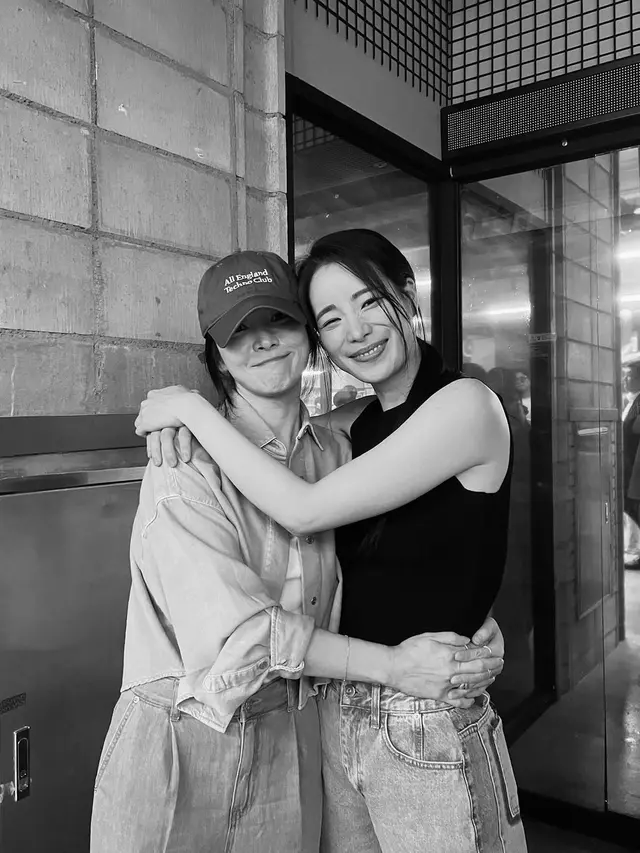 Song Hye Kyo dan Lim Ji Yeon. (Instagram/ limjjy2)