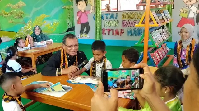 Taman Bacaan Pelangi Resmikan  19 Perpustakaan Ramah Anak di Kabupaten Nagekeo, Flores, NTT.
