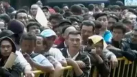 Pelamar Driver Ojek Online di Senayan Membeludak