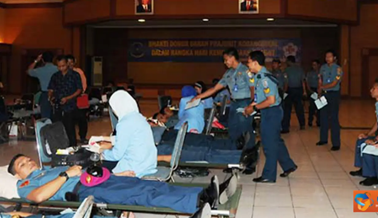 Citizen6, Surabaya: Ke-200 siswa tersebut berasal dari perwakilan siswa Diklapa, Dikspespa, Diksarcab Marinir, Dikmapa PK angkatan ke-19 dan siswa STTAL. (Pengirim: Penkobangdikal).