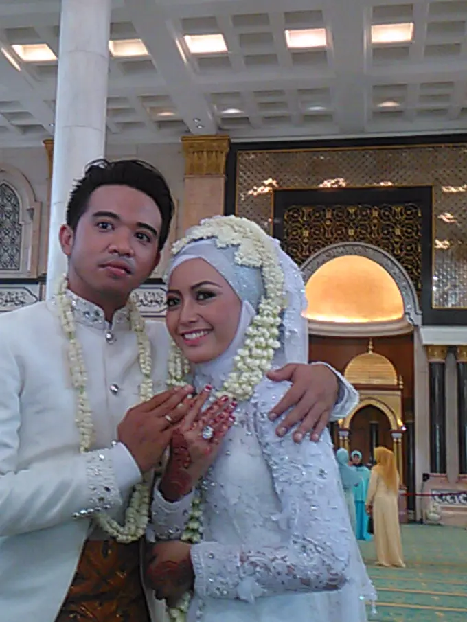 [Bintang] Roby Satria - Cinta Ratu