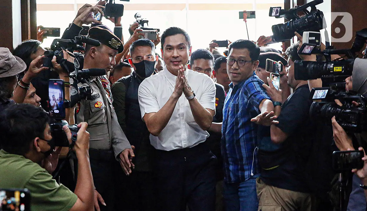 Sidang perdana Harvey Moeis ini beragendakan pembacaan dakwaan oleh Jaksa Penuntut Umum (JPU). (Liputan6.com/Angga Yuniar)