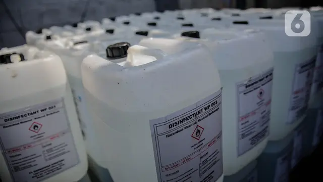 PMI Berikan 1.000 APD untuk Tenaga Medis Covid-19
