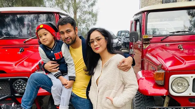 6 Potret Liburan Raffi Ahmad dan Nagita Slavina di Bromo, Romantis Banget
