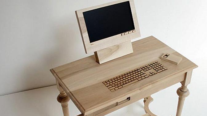 Komputer rumahan yang terbuat dari kayu. (Doc: Onelargeprawn)