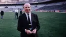 1. Sir Matt Busby, dirinya merupakan pelatih tersukses MU sebelum era Sir Alex Ferguson. Namun siapa sangka saat menjadi pemain dirinya adalah gelandang andalan Liverpool. (www.busbybulettin.tumblr.com)