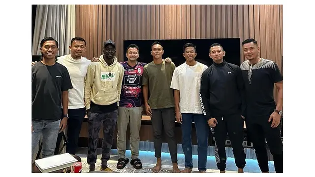 6 Potret Raffi Ahmad di Perayaan Ultah ke-2 RANS Nusantara FC, Berlangsung Seru