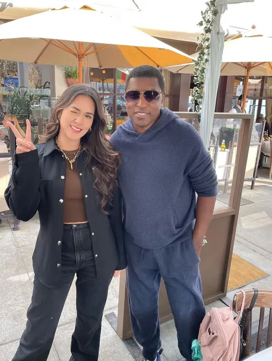 Raisa bertemu Babyface saat di Amerika Serikat (Foto: Instagram/@raisa6690)