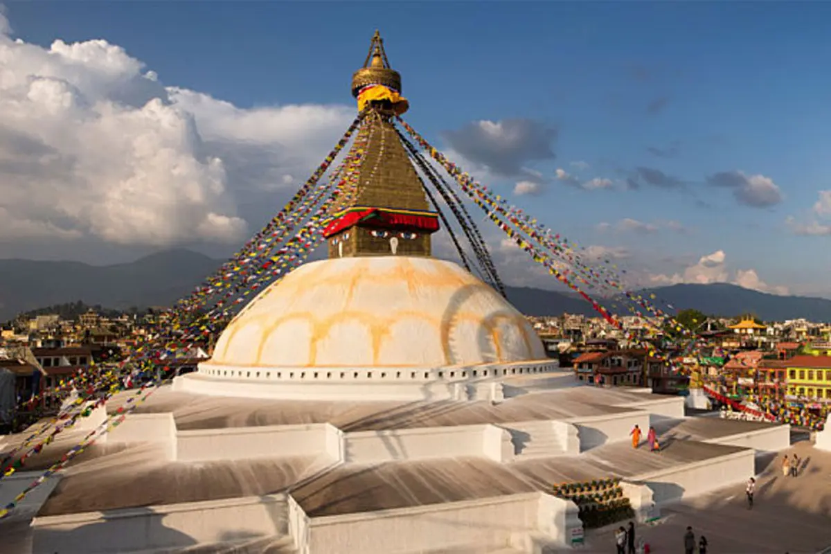 Bangkit, Nepal Kembali Suguhkan Pesona Negeri Atap Dunia