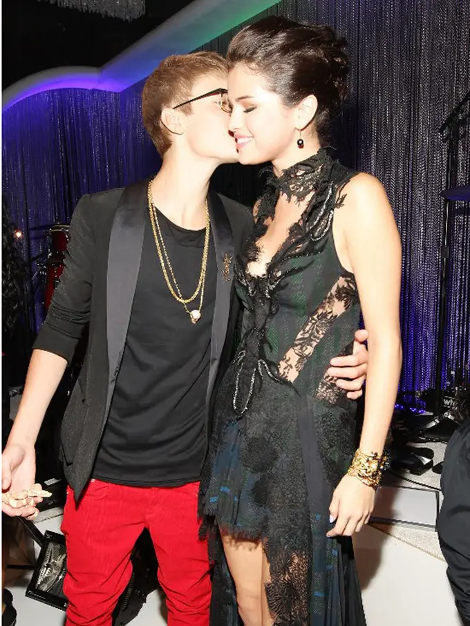 [Bintang] Justin Bieber dan Selena Gomez