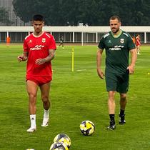 Bek FC Twente, Mees Hilgers terlihat ada dalam skuad Timnas Indonesia yang menjalani latihan untuk FIFA Matchday Juni 2026. (Liputan6.com/Dimas Ramadhan)