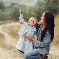 Contoh Outfit Anak (Credit: prostooleh/freepik)