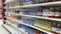 Sebuah tanda terpasang di dekat sejumlah kecil campuran minuman nutrisi balita di tengah kelangkaan susu formula bayi di Target di Stevensville, Maryland, AS, pada 16 Mei 2022. Kelangkaan susu formula bayi secara nasional berlanjut karena krisis rantai pasokan terkait dengan pandemi covid-19 yang telah membebani stok susu formula negara, sebuah masalah yang semakin diperburuk oleh penarikan produk utama pada bulan Februari. (Jim WATSON / AFP)