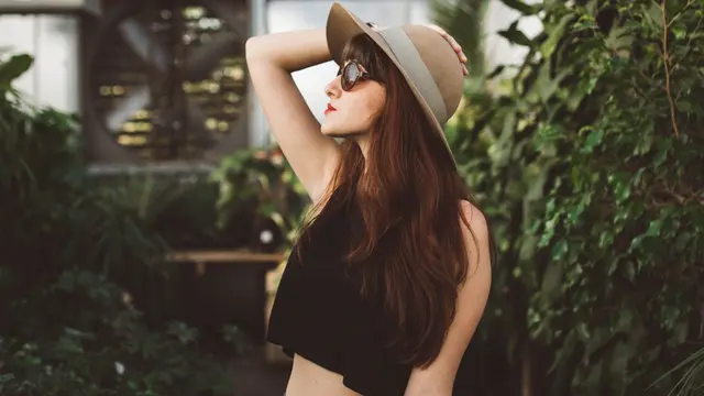 [Bintang] Tarot Hari Ini: Yakin Rumput Tetangga Lebih Hijau?