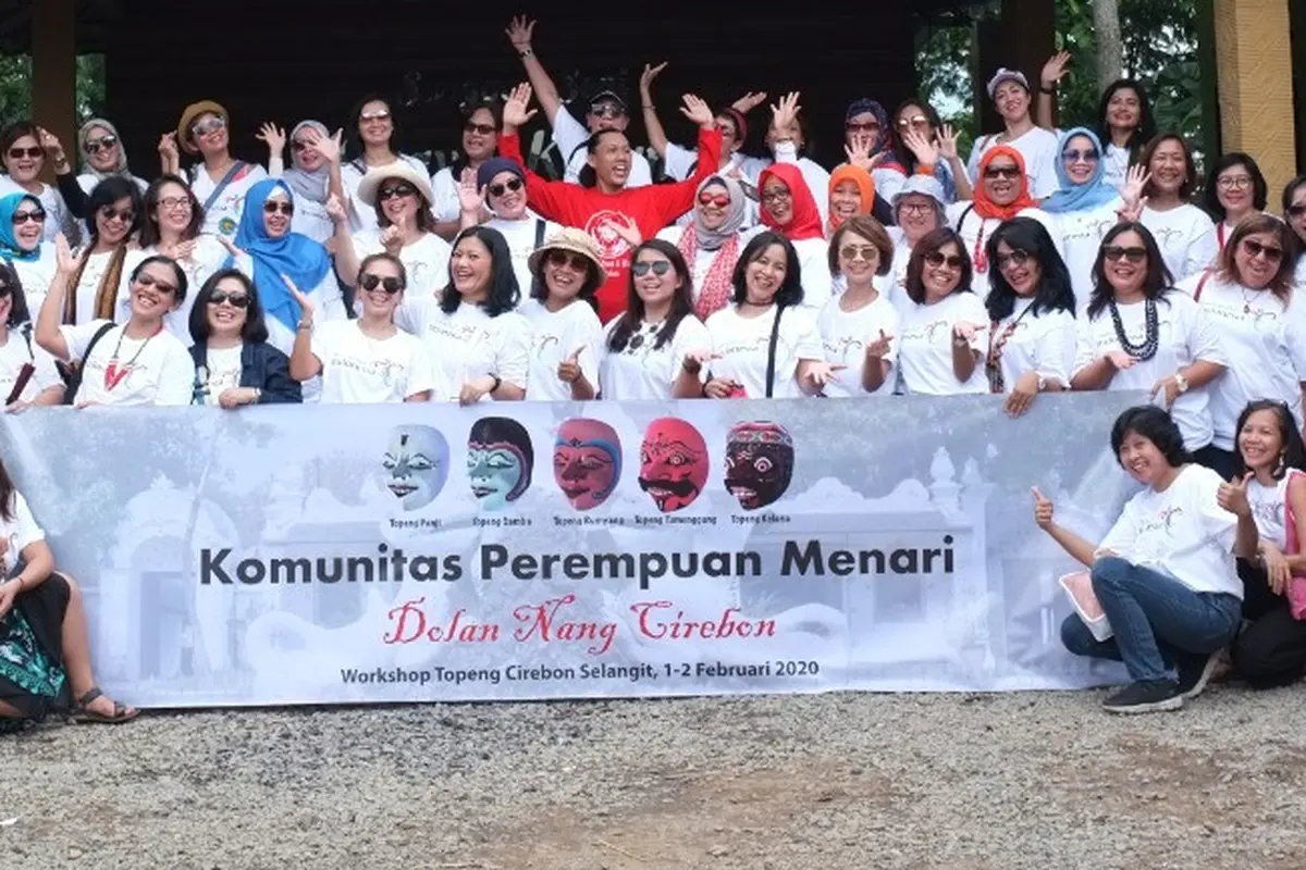 [FIMELA] Main ke Cirebon, Komunitas Perempuan Menari Belajar Tari Topeng untuk Lestarikan Budaya