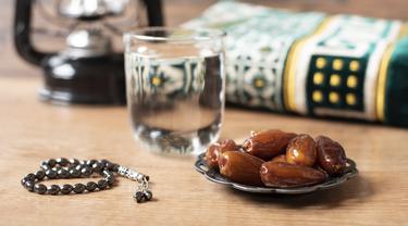 5 Manfaat Air Rendaman Kurma Yang Baik Untuk Kesehatan Tubuh Ramadan Liputan6 Com