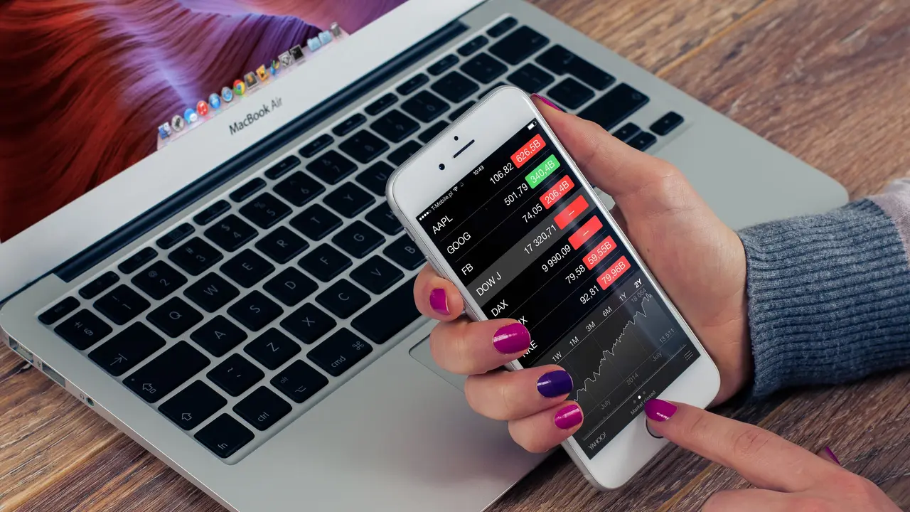 [Fimela] Ilustrasi Investasi